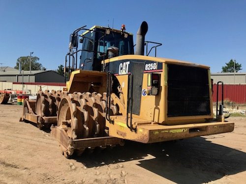 CATERPILLAR_825G