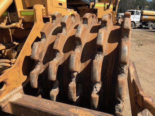 CATERPILLAR_825G